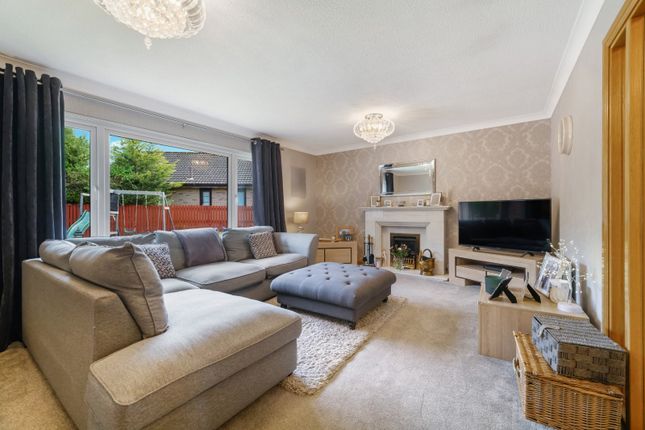 147, Turnhill Drive, Renfrewshire photo 3