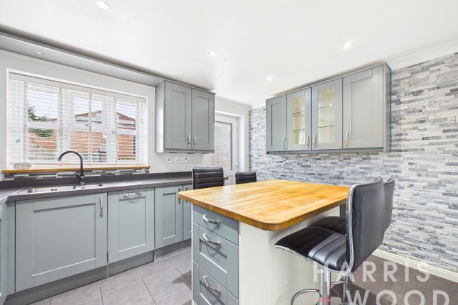 9 Vitellus Close, Colchester, Essex photo 2