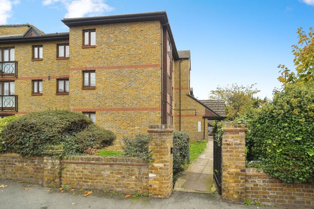Flat 27/Castle Court,, Sydenham Road, Bell Green photo 2