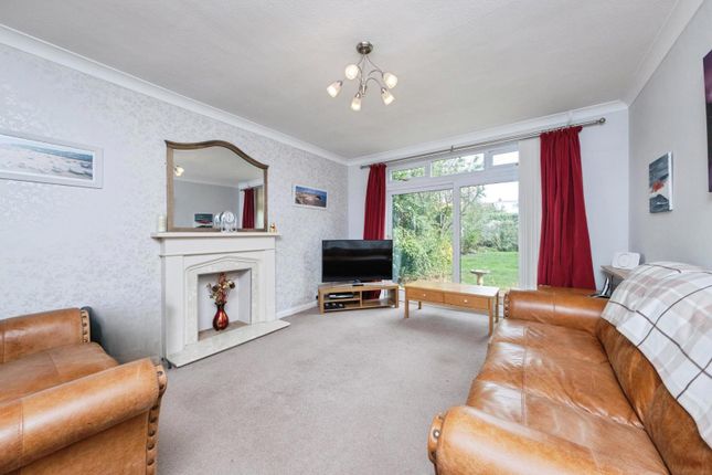 8, Chacombe Road, Northamptonshire photo 2