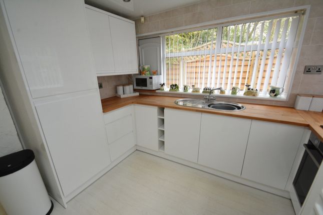 28, Bower Terrace, Droylsden photo 4