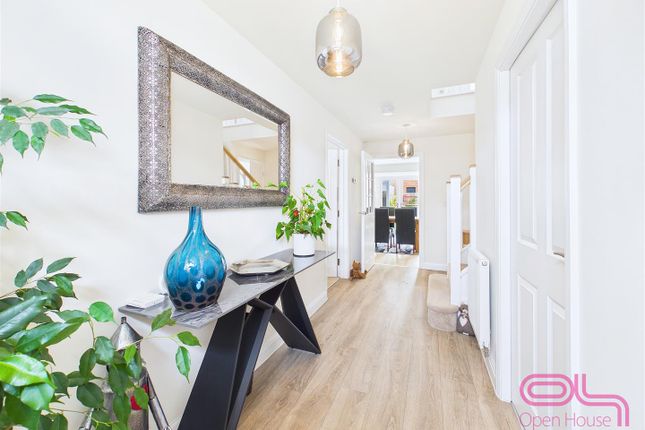 30, Marley Way, Burton-On-Trent photo 4