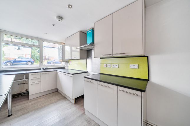 24, Barnsdale Road, Berkshire photo 4