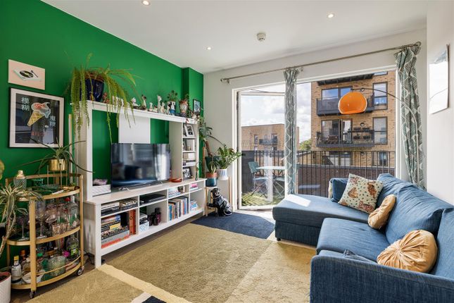 Atkins Square E8
