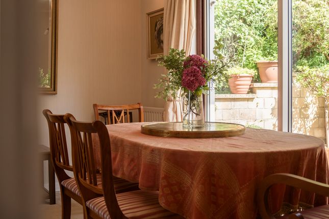 15, Duncan Gardens, Bath photo 2