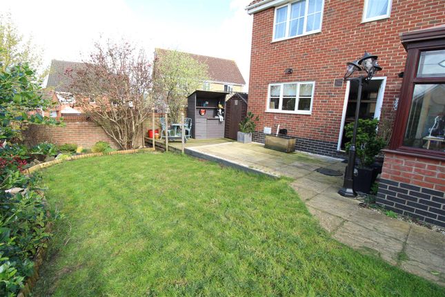 Detached house to rent in Monarch Way, Pinewood, Ipswich