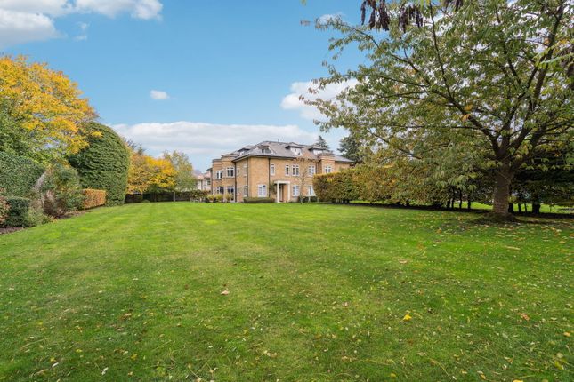 3, Knights Green, Chorleywood photo 4