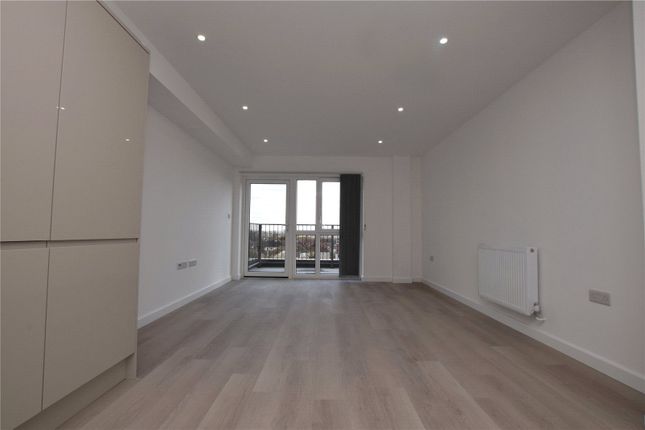 Block A, Flat 20, 247, High Road, Romford photo 3