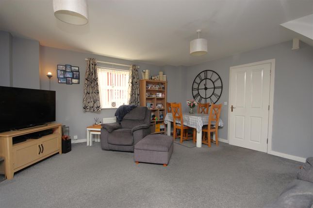 Town house for sale in Tees Avenue, Rushden