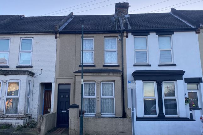 Thumbnail Terraced house to rent in Balmoral Road, Gillingham, Kent