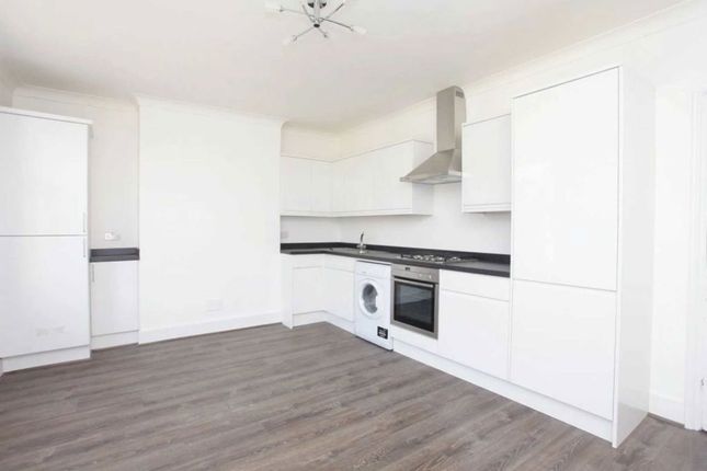 Ravenshurst Avenue, London photo 3