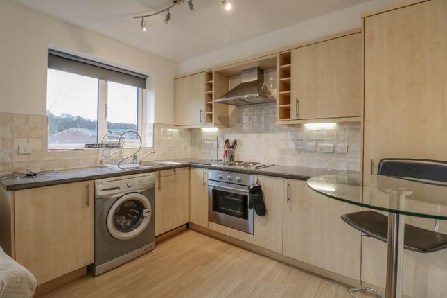 98 Middlebrook Drive, Lostock, Lancashire photo 4