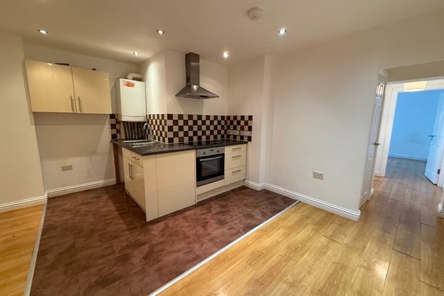 69 Fenlake Road, Bedford photo 2