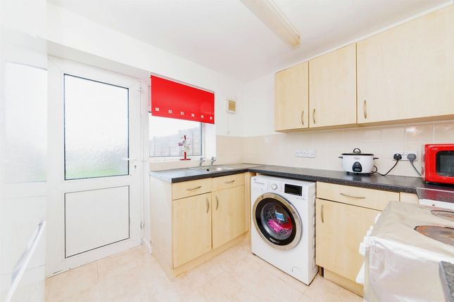 21, CORBY photo 4