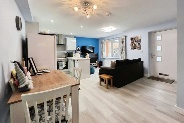 2 Fallow Court, 20, Deerfield Road, March photo 3