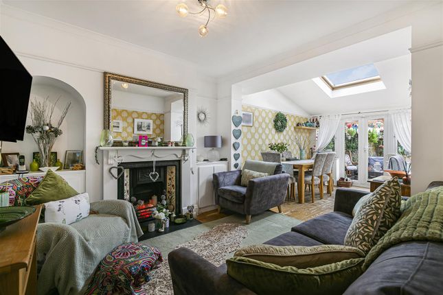 51, Hollybush Road, Kingston Upon Thames photo 4