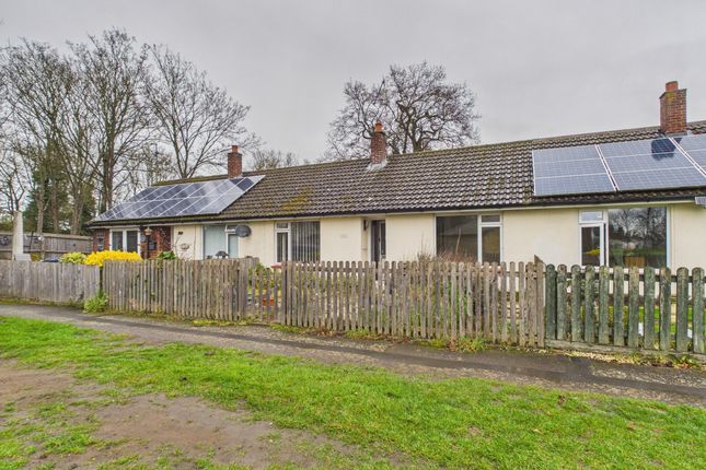 2-bed house on 23 The Lawn, Cambridge, £190,000