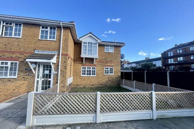 Thumbnail Flat for sale in Victoria Road, Southend-On-Sea, Essex