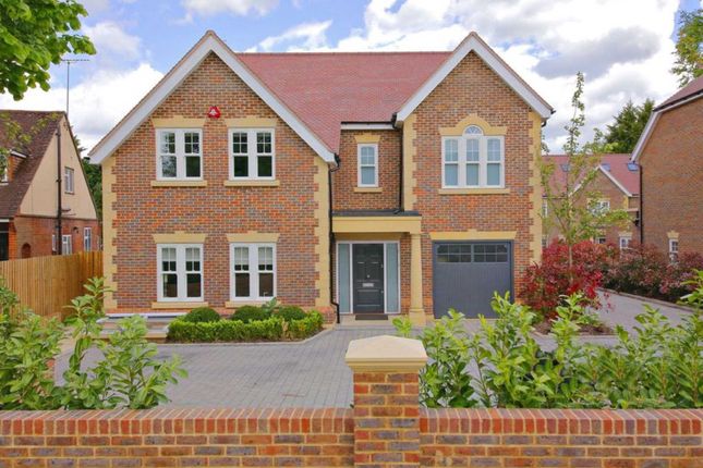 Thumbnail Detached house to rent in Spencer Close, Radlett
