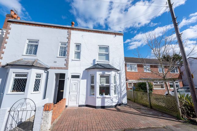 Thumbnail Semi-detached house to rent in Somerset Road, Farnborough