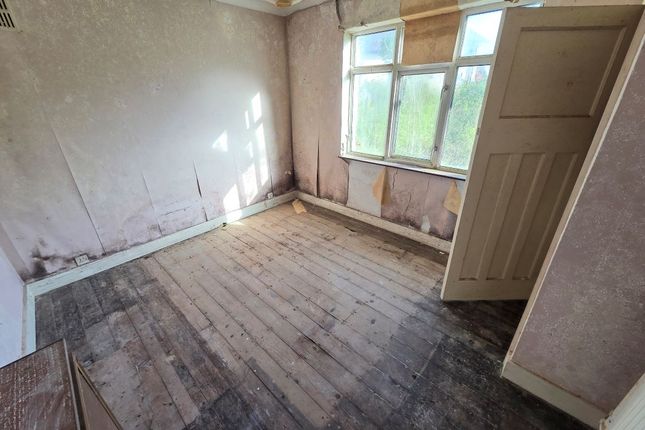 23, Woodland Way, Croydon photo 5