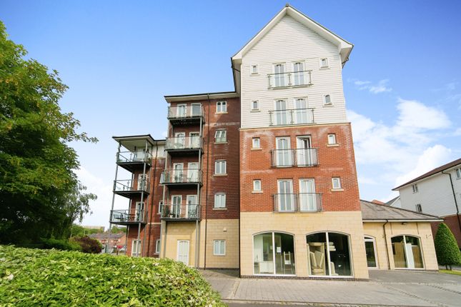 Flat for sale in Saddlery Way, Chester