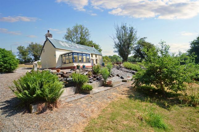 Thumbnail Detached house for sale in Clynderwen