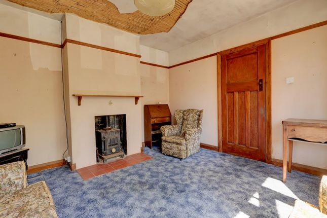 Wynrose,, Cryers Hill Road, High Wycombe photo 2