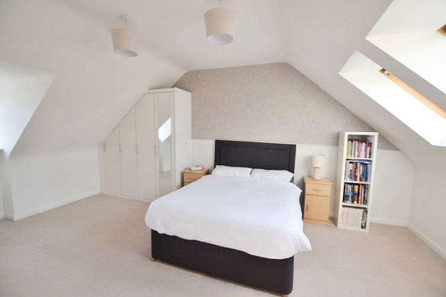 11 Headstock Close, Coalville photo 4