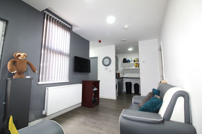 Room to rent in Otway Street, Preston