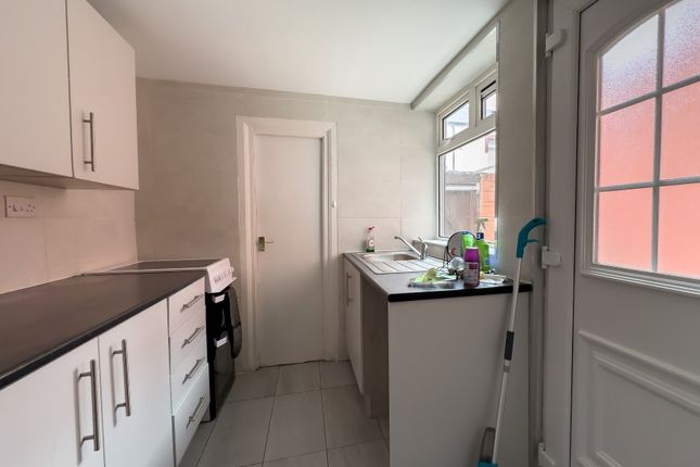 51 York Road, Hartlepool TS26 8AH photo 2