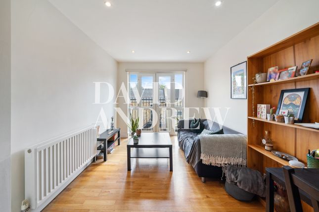 Thumbnail Flat to rent in Stroud Green Road, London