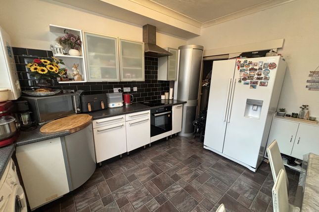 9, Stockport photo 4