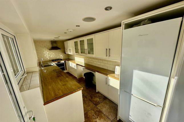 82, Stamford Park Road, Hale, Altrincham photo 4