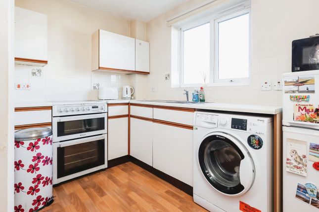 Flat 31, St. Annes Court,, St. Annes Way, Birmingham photo 4