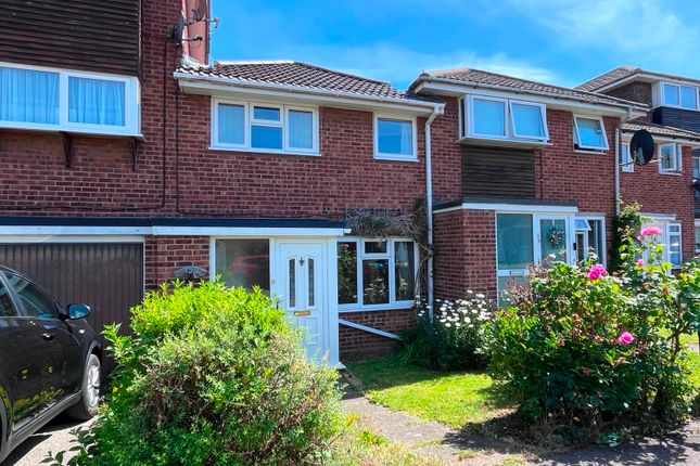 3-bed house on 38 Hornbeam, Newport Pagnell, £275,000