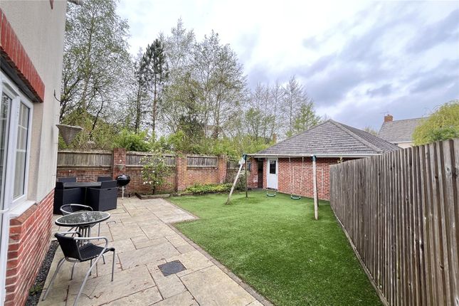 33, St. Swithins Road, Fleet photo 4