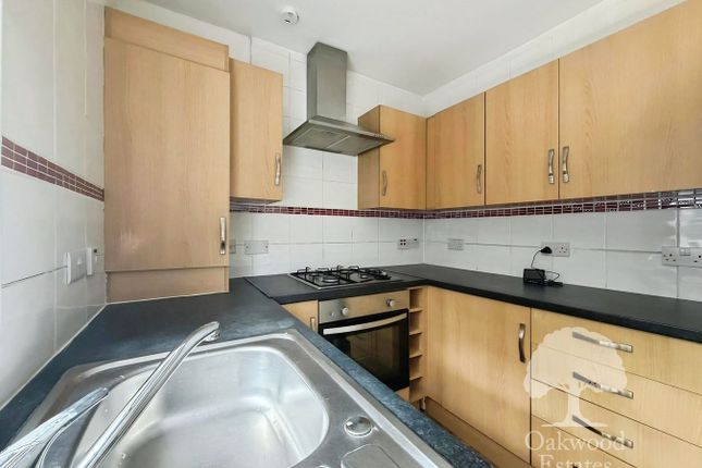 101, Stafford Avenue, Slough photo 2