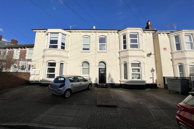 Thumbnail Flat to rent in Hereford Road, Southsea