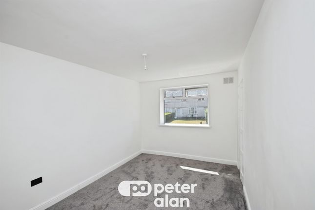 22, Pensalem Road, Swansea photo 3