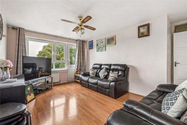 Flat 30, Theobalds Court, 40, Queens Drive, London photo 4