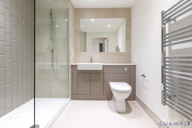Flat 25 Castleton House, 26 Aerodrome Road, Beaufort Park, London photo 4