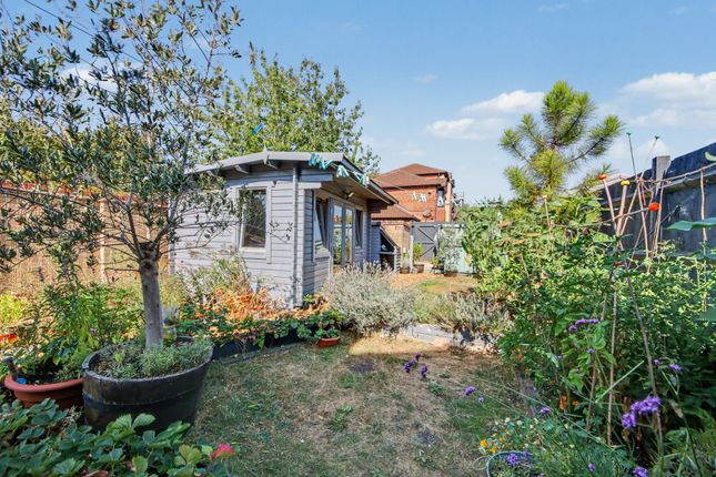 117 Macnaghten Road, Southampton photo 4