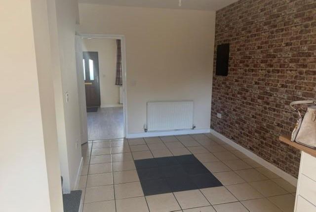 15, Broadway Street, BURTON ON TRENT photo 3