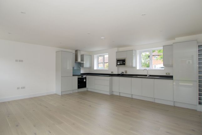 1F Little Wood, Sevenoaks photo 2