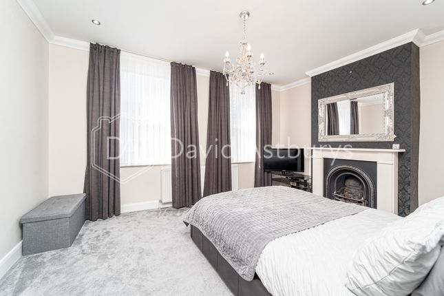 End terrace house to rent in Fairfax Road, Turnpike Lane, London