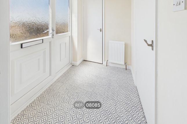 Sandgate Drive, Leeds photo 4