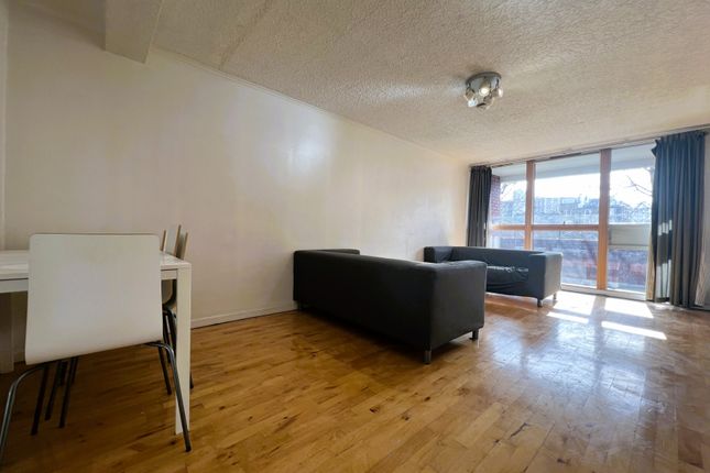 Flat to rent in Collier Street, King's Cross