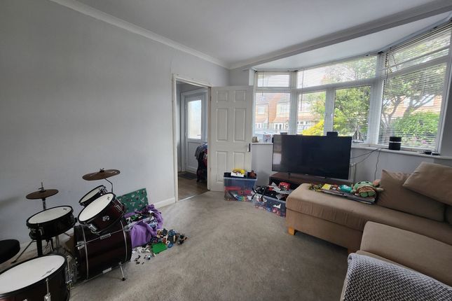 Thumbnail Terraced house to rent in Bruce Avenue, Goring-By-Sea, Worthing