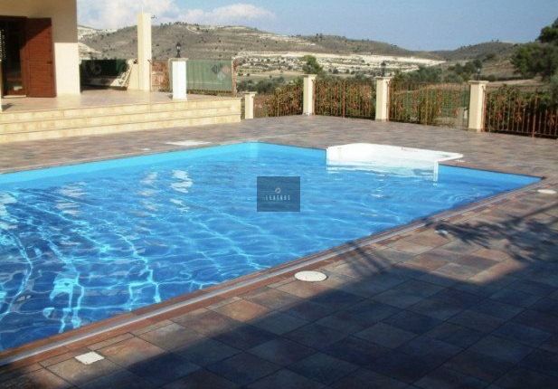 Villa for sale in Agia Anna, Cyprus